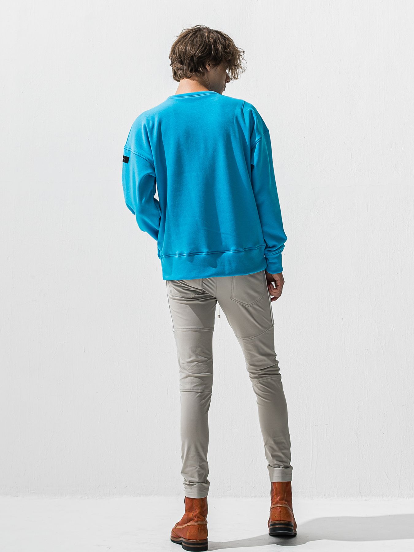 【予約品 9月6日(日) 締切】RC VELOURS FLEECE DROP TRAINER / RCレザーワッペン 裏起毛 ルーズトレーナー / ブルー