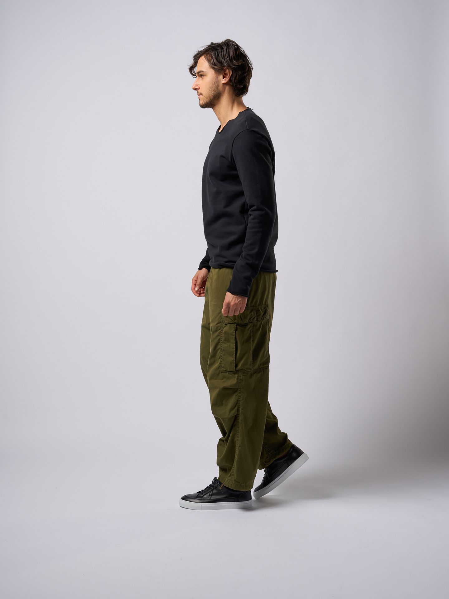 【予約品9月19日 10時締め】 cut-off sweatshirt  / Tシャツ / ブラック
