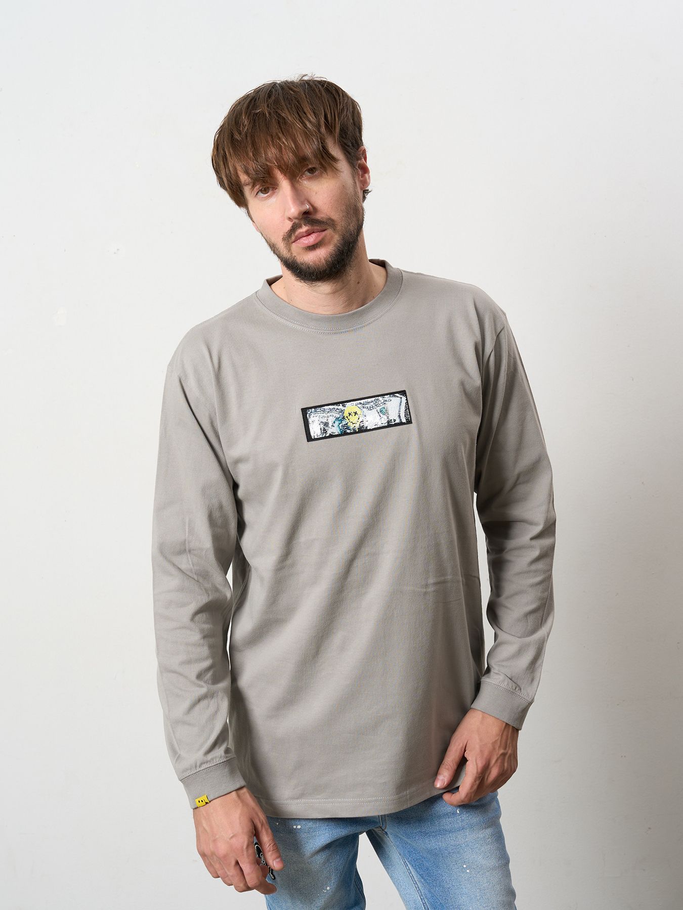 【予約品 5月8日(木) AM10時 締切】 5.6ozコットン天竺 YOU GOT THIS シークインLS Tシャツ / チャコールグレー