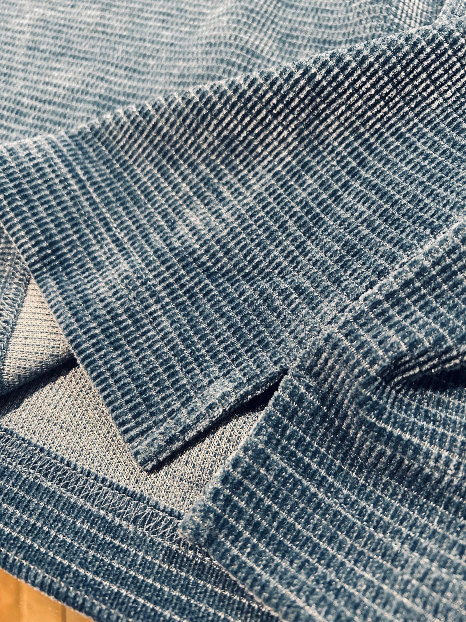 モールブロックチェックスタンドハーフジッププルオーバー / ブルー【HIDEAWAYS BLACK】