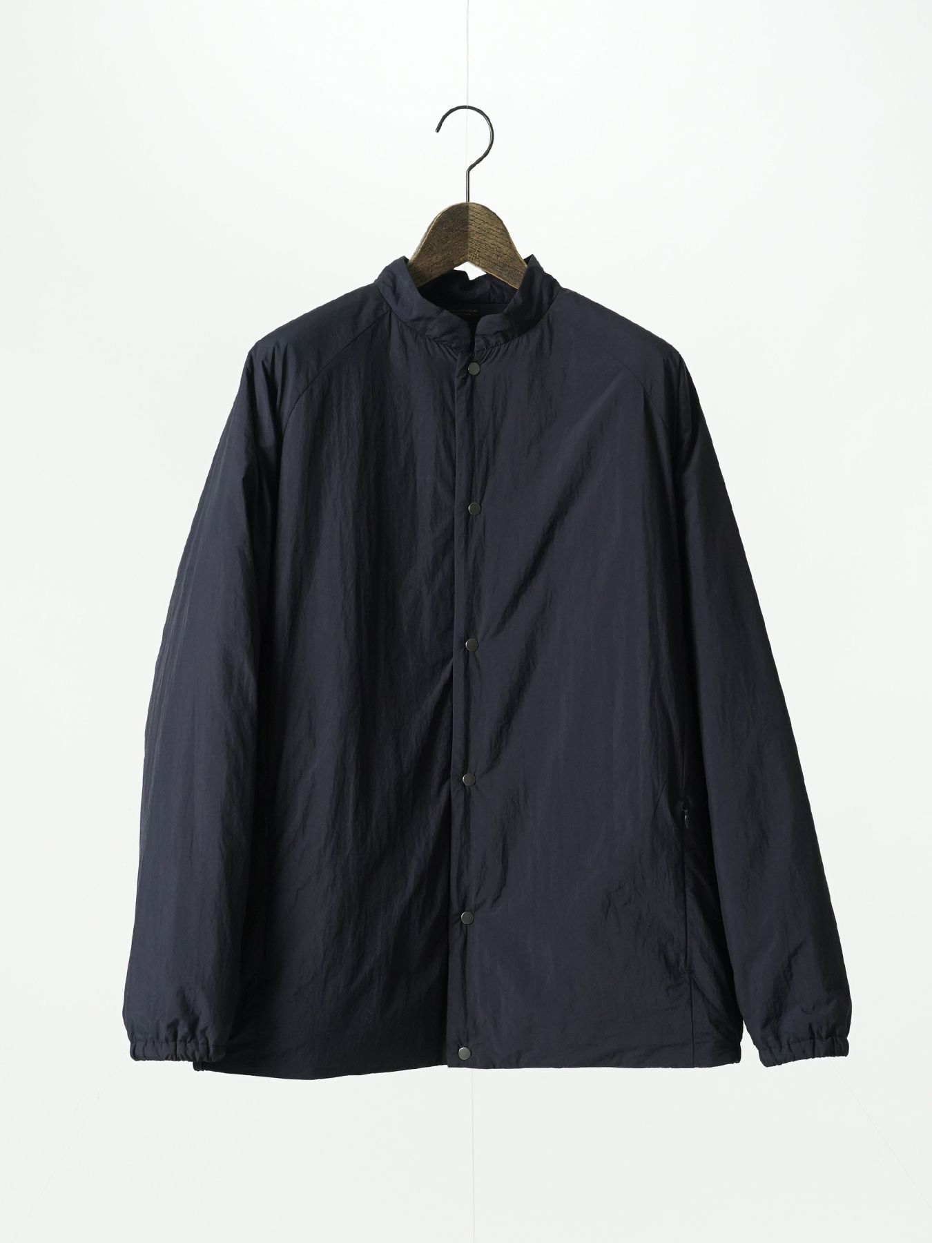 【予約品 5月27日(水) 締切】VEIL-BLOUSON / スタンドブルゾン / ネイビー