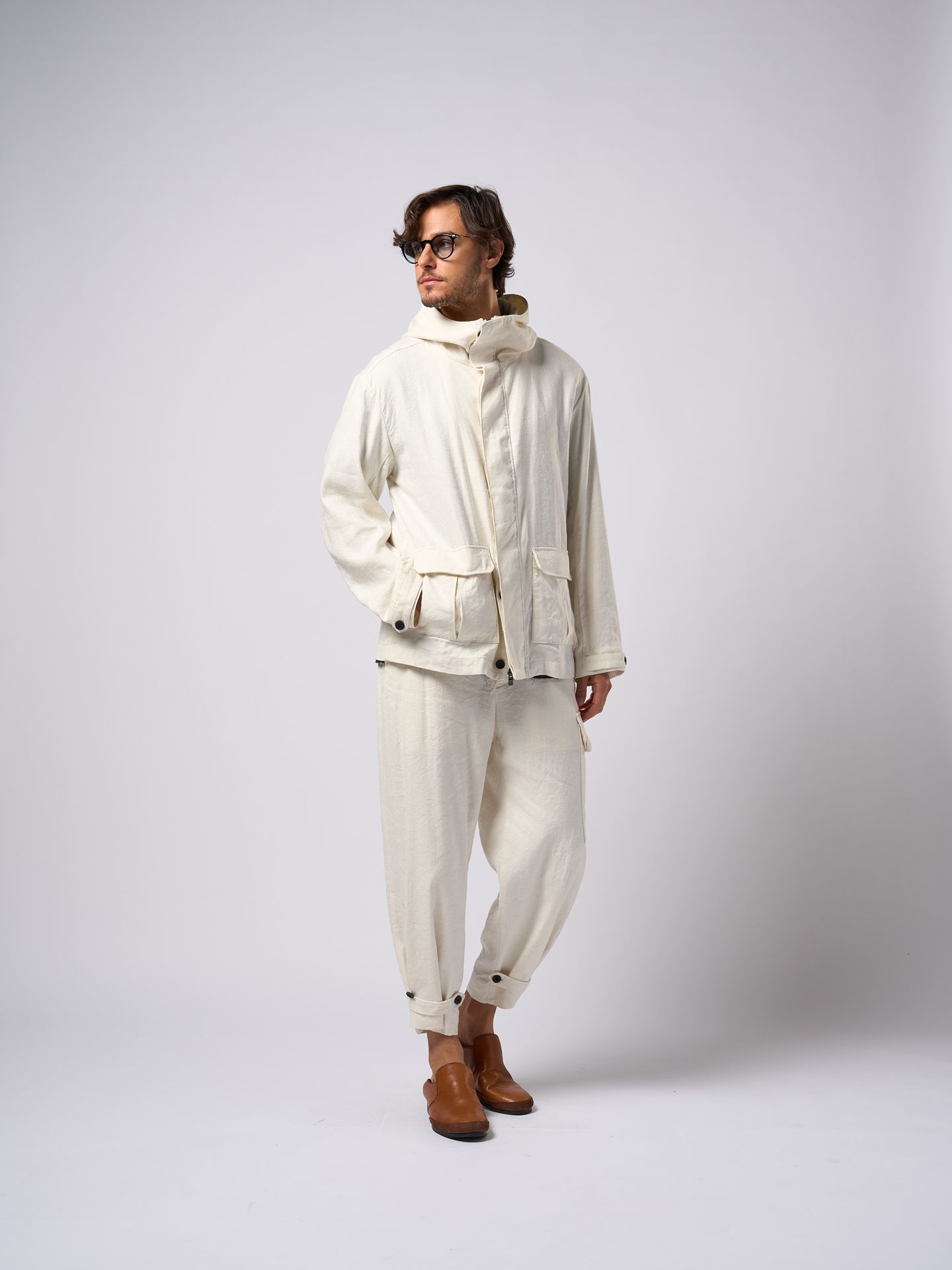 【予約品9月16日 10時締め】 hooded blouson / パーカー / ホワイト