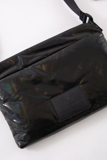 PADDING NYLON BAG ショルダーバッグ / BLACK 【BOY LONDON】