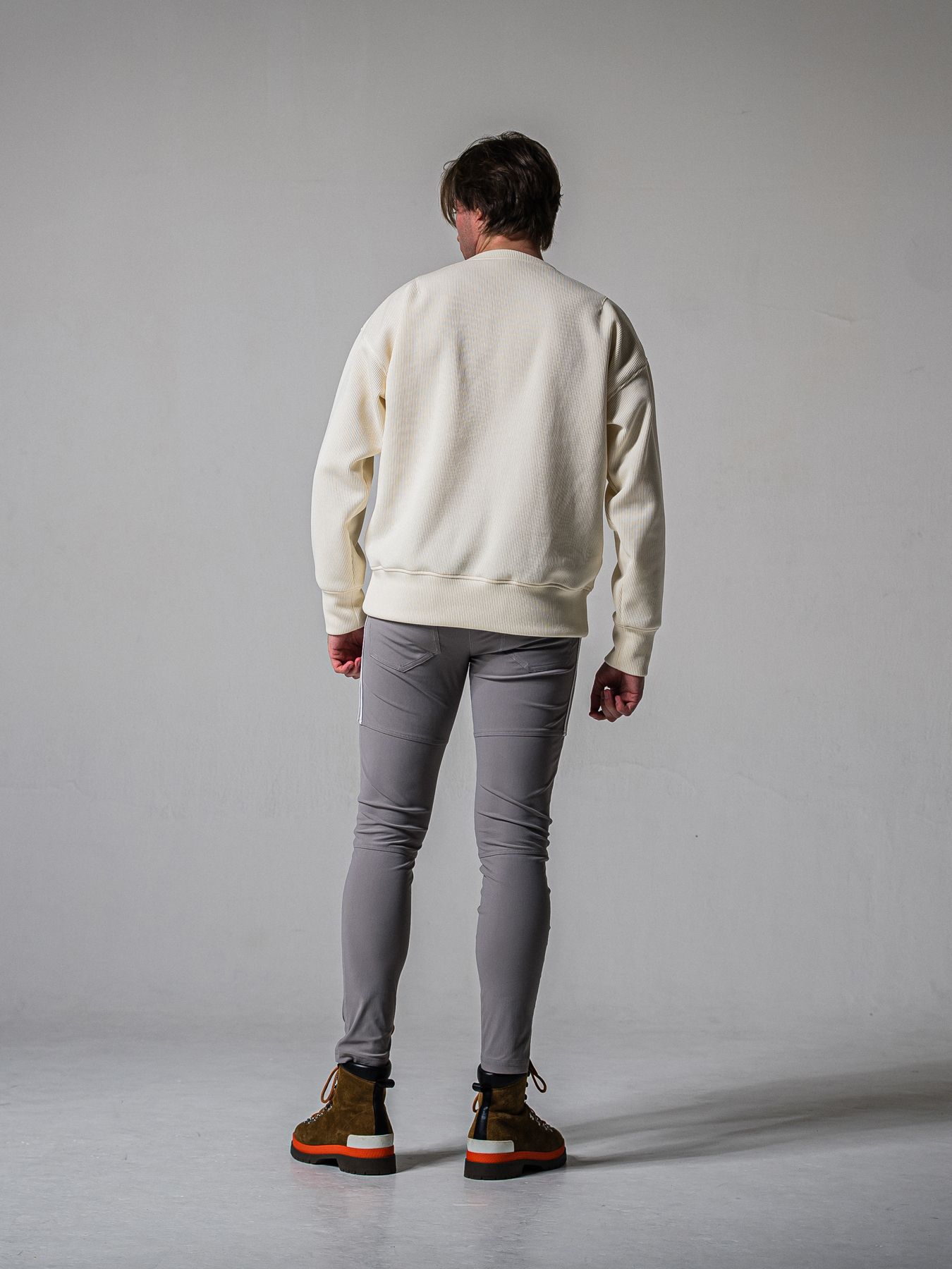 【予約品 11月16日(日) 締切】AZE MILITARY DROP TRAINER / 畔編みニット トレーナー / オフ