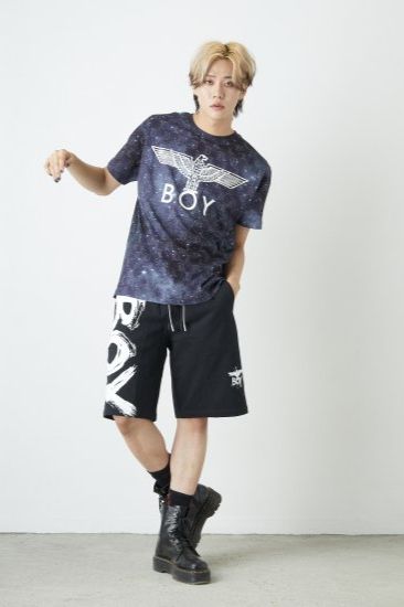 COSMIC PATTERN EAGLE WING T-SHIRTS/ ブラック 【BOY LONDON】