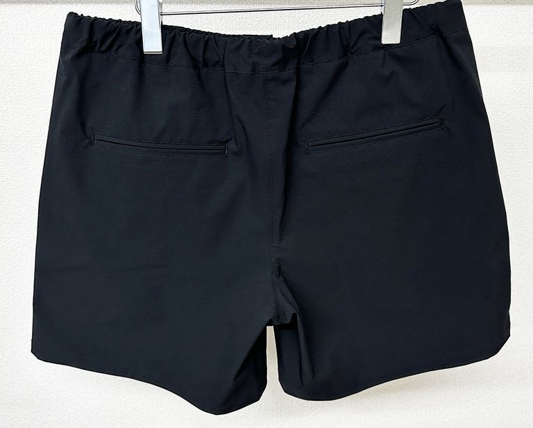《予約品3月3日18：00締め》 PAT SHORTS / ベルト付きショーツ / ブラック