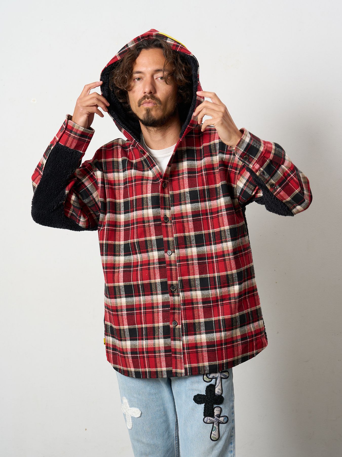 【予約品 】 ヘビーネルチェック-ボア レザースター&サガラパッチワーク フーデッドシャツ / ブラック