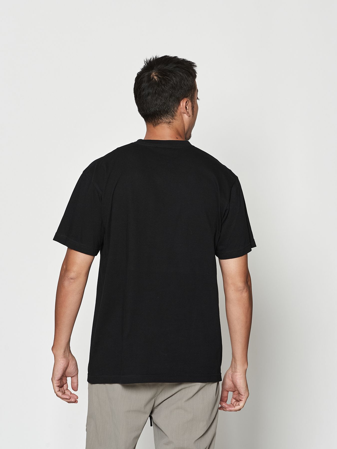 【予約品 10月9日(木) 締切】muta Foil Print Wave Logo Tee / Tシャツ / ブラック【Acanthus × muta MARINE】