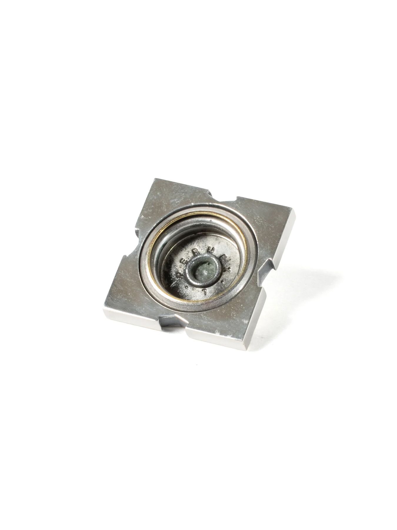 【予約品 9月27日(日) 締切】スナップスタッズ / Red Zirconia × Silver925