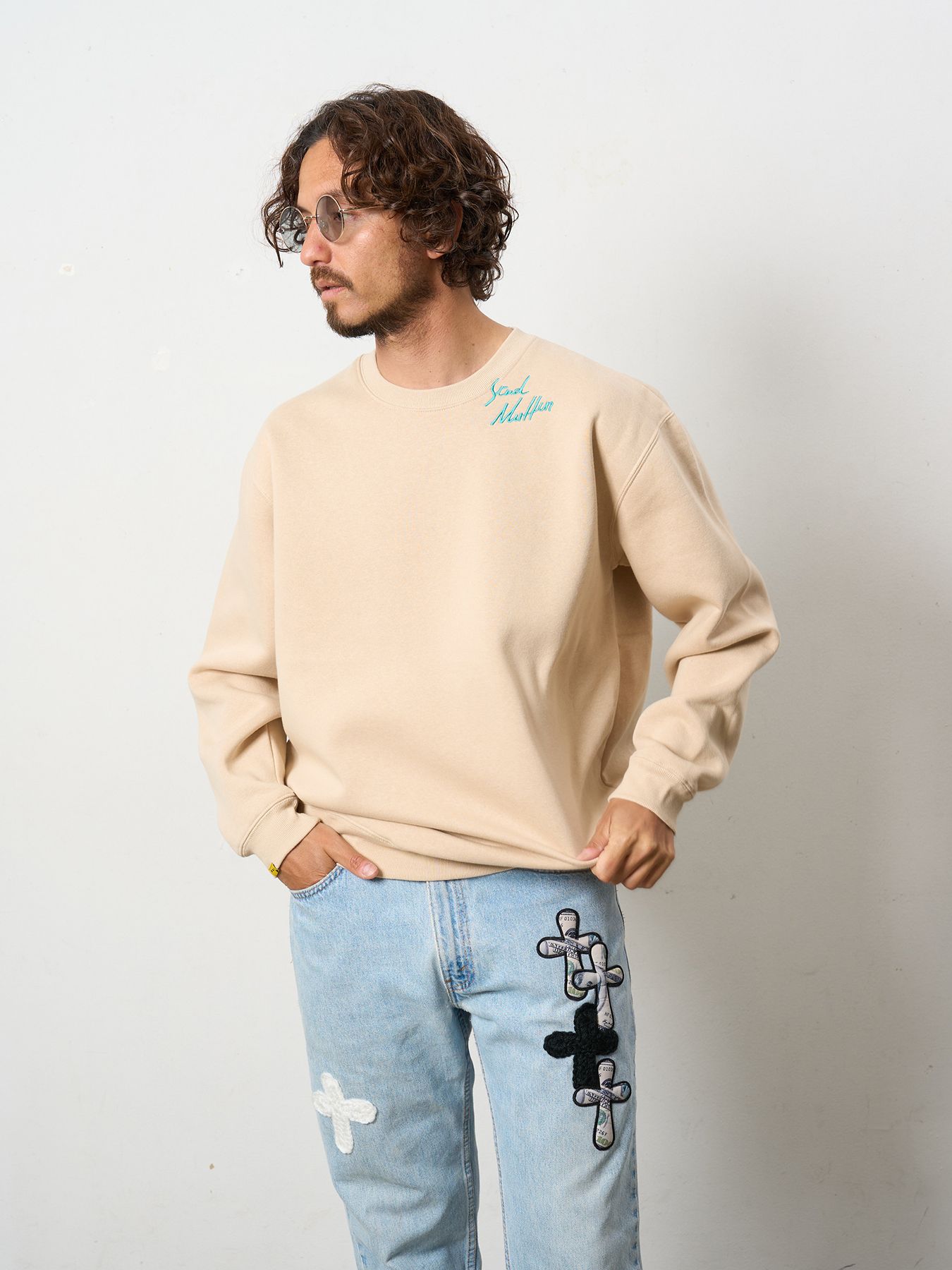【予約品 5月8日(木) AM10時 締切】 TC裏毛起毛 スターグラムハート発泡プリント ロゴ刺繍 スウェットシャツ / ベージュ