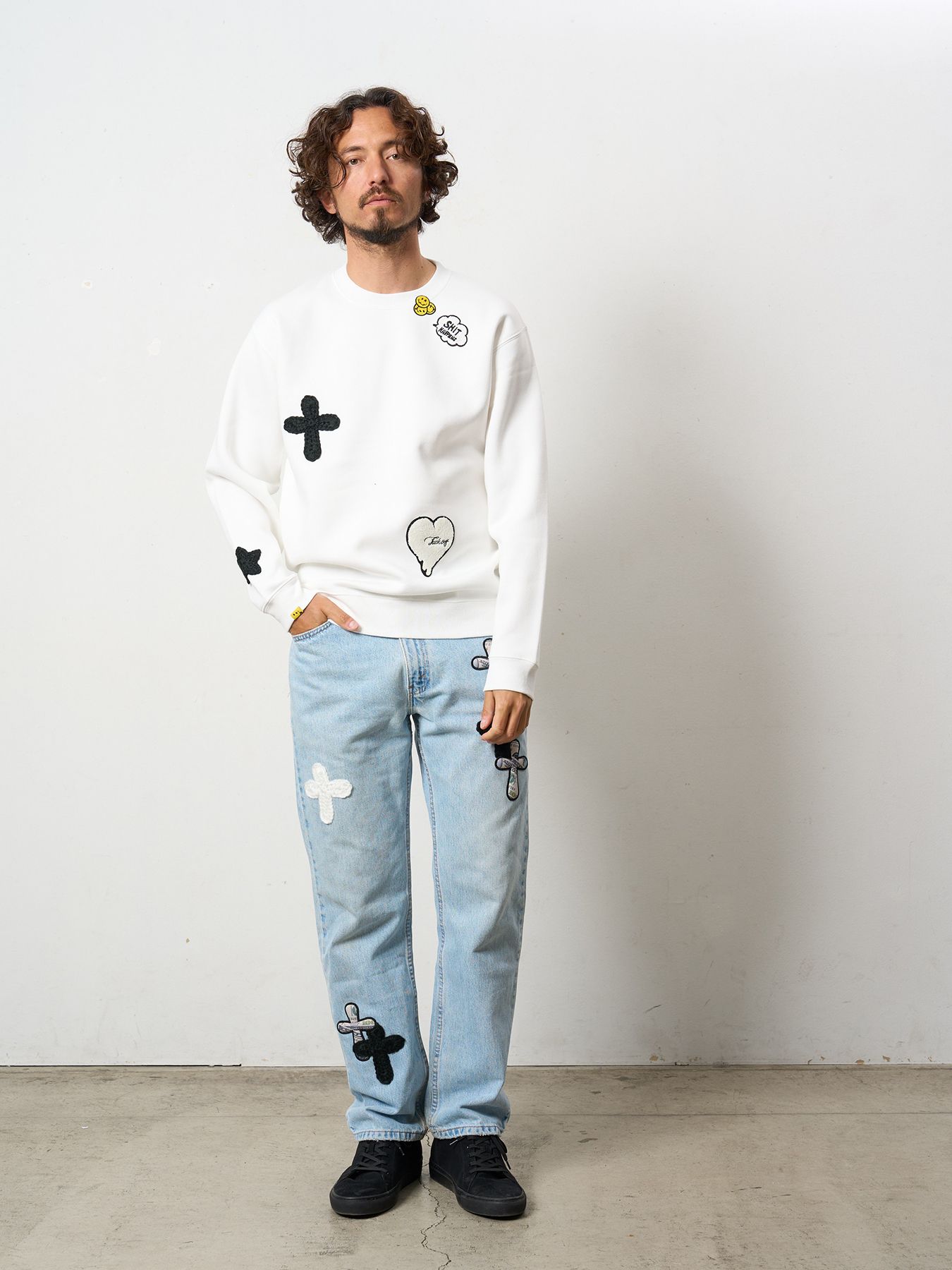 【予約品 5月8日(木) AM10時 締切】 TC裏毛起毛 レオパードスター発泡プリント&マルチパッチワーク スウェットシャツ / ホワイト