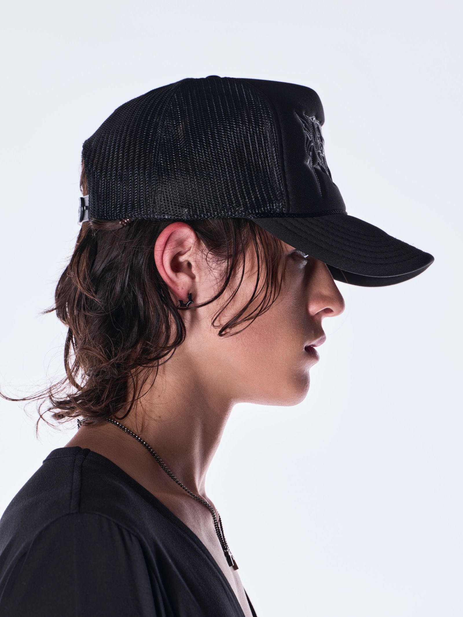 【予約品 6月29日(月) 締切】Mesh Cap / メッシュキャップ / ブラック×ホワイト刺繍