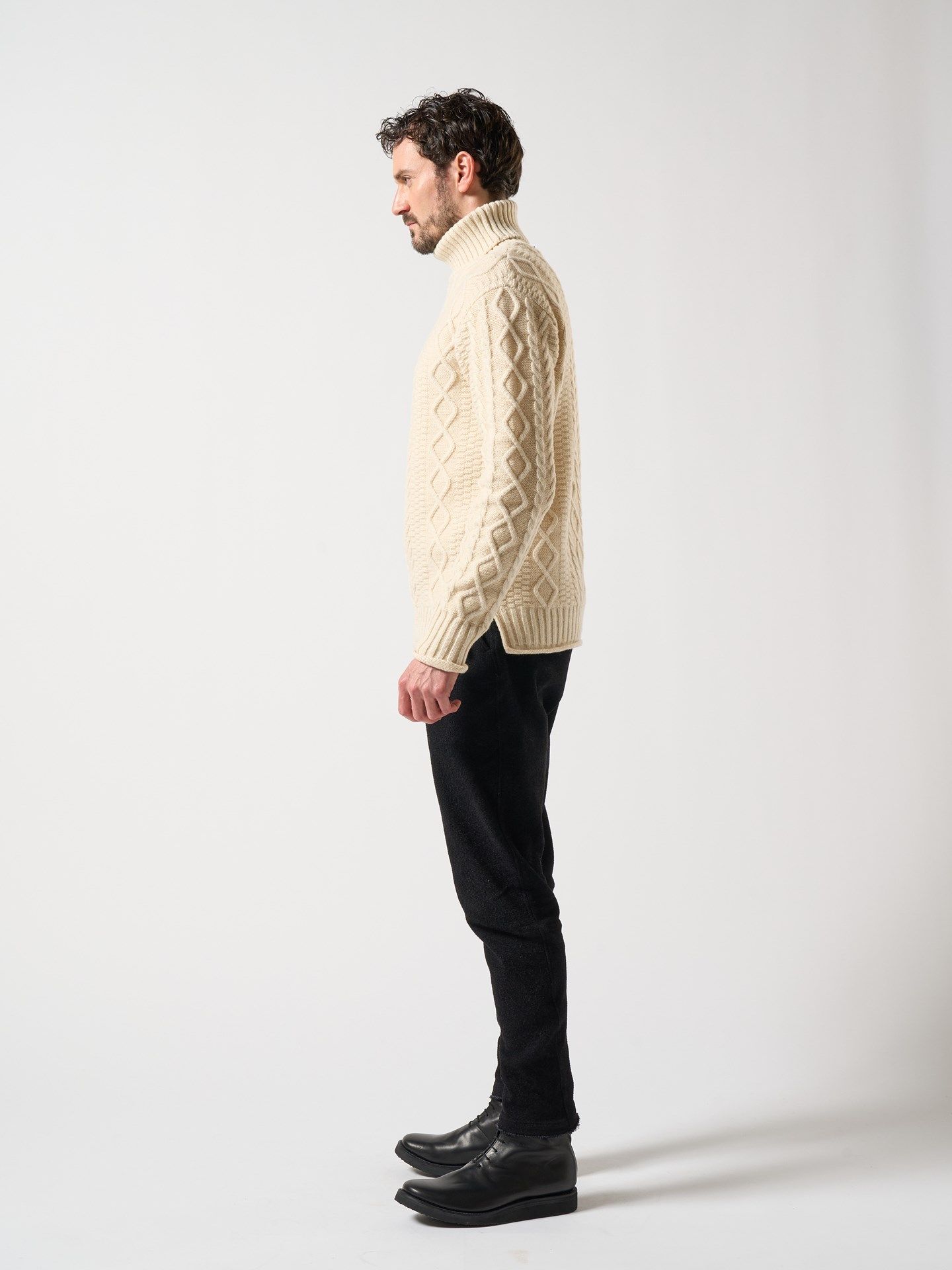 【予約品】 plating cable knit turtle / プルオーバー / ホワイト