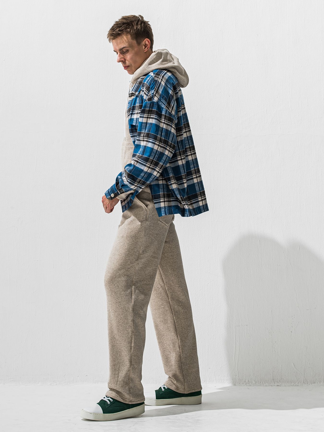 【予約品 9月6日(日) 締切】RC VELOURS FLEECE HOODIE / RCレザーワッペン 裏起毛 ルーズフーディー / ブラウン