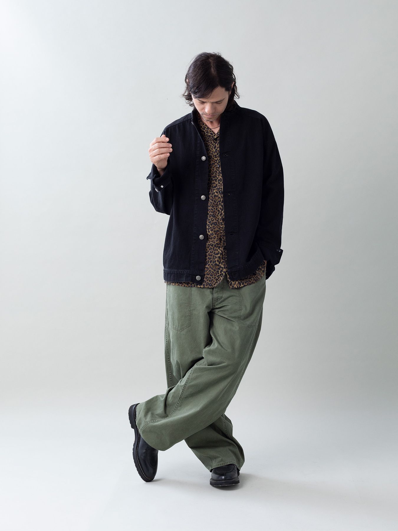 【予約品 5月6日(水) 締切】USN-MIRITARYHERRINGBONE aged / ユーズド加工 ミリタリーパンツ / カーキ