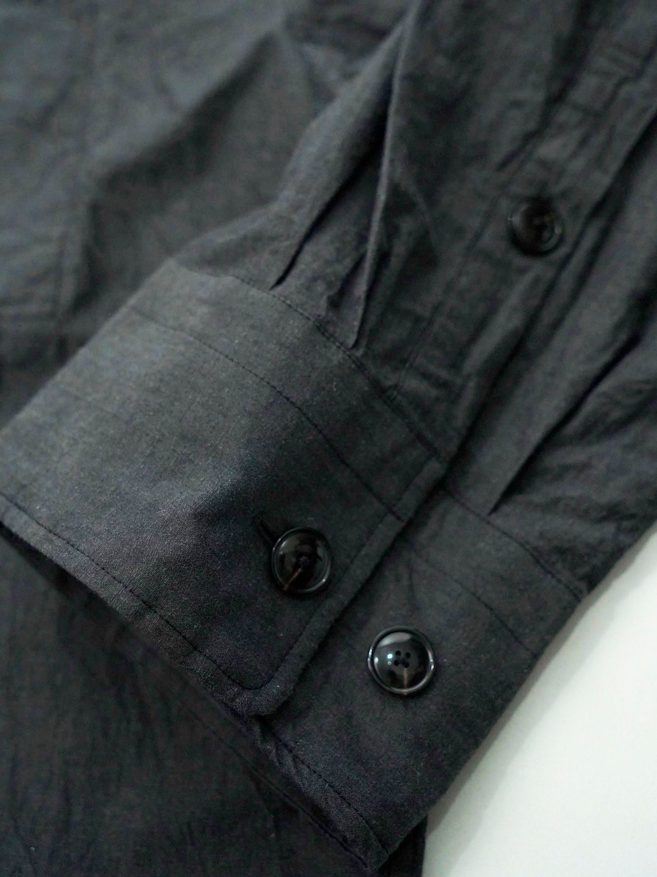 【予約品 5月7日(水)AM10時  締切】Wideline / コットンラミー ワイドシャツ / チャコール