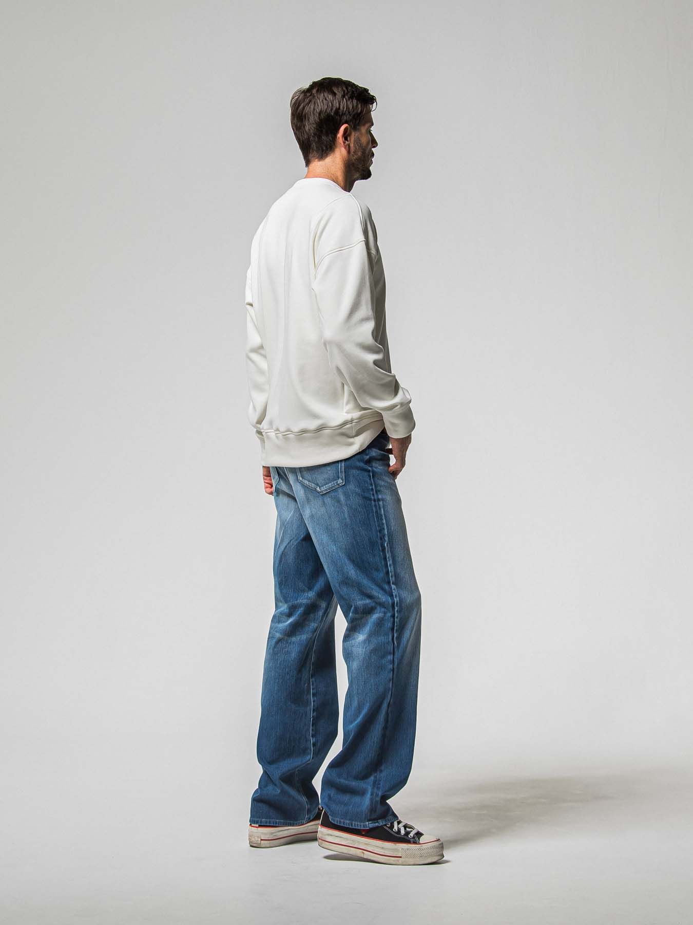 【予約品 8月31日(日) 締切】FRIDAY STANDARD LOGO VEROURS FLEECE TRAINER / FRIDAYコラボ スタンダードロゴ ベロアフリース トレーナー / ホワイト