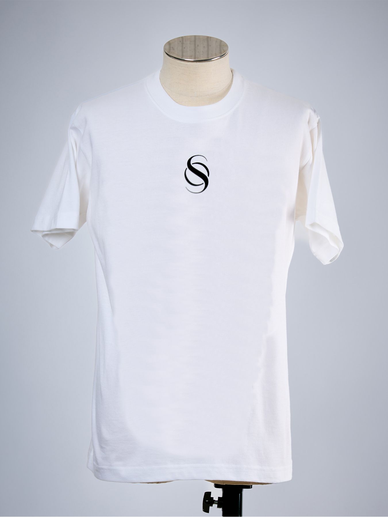 【予約品 10月26日(月) 締切】T-Shirt / バックプリント Tシャツ / ホワイト