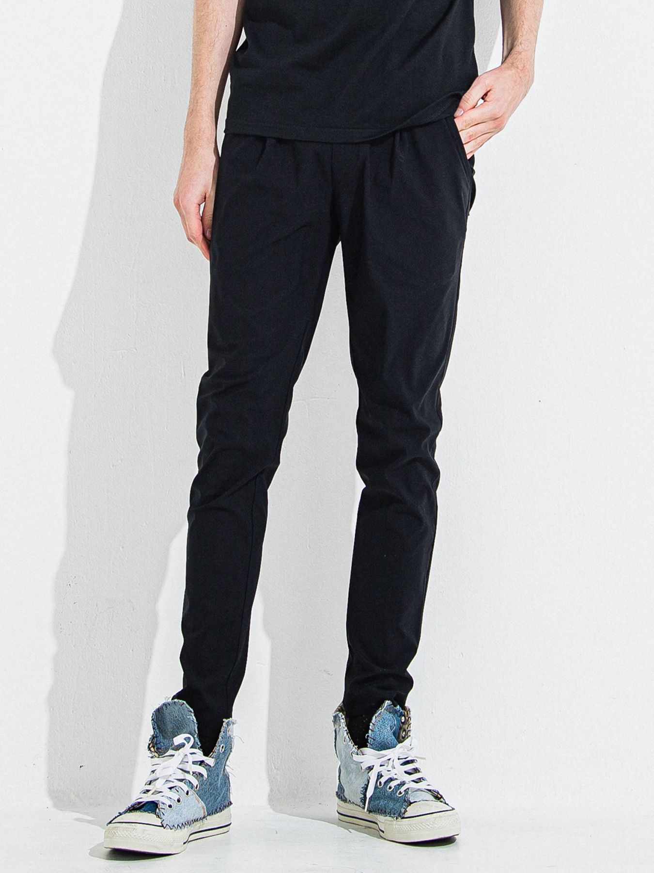 【予約品 】CHRIS EASY TUCK PANTS / クリスイージータックパンツ / ブラック