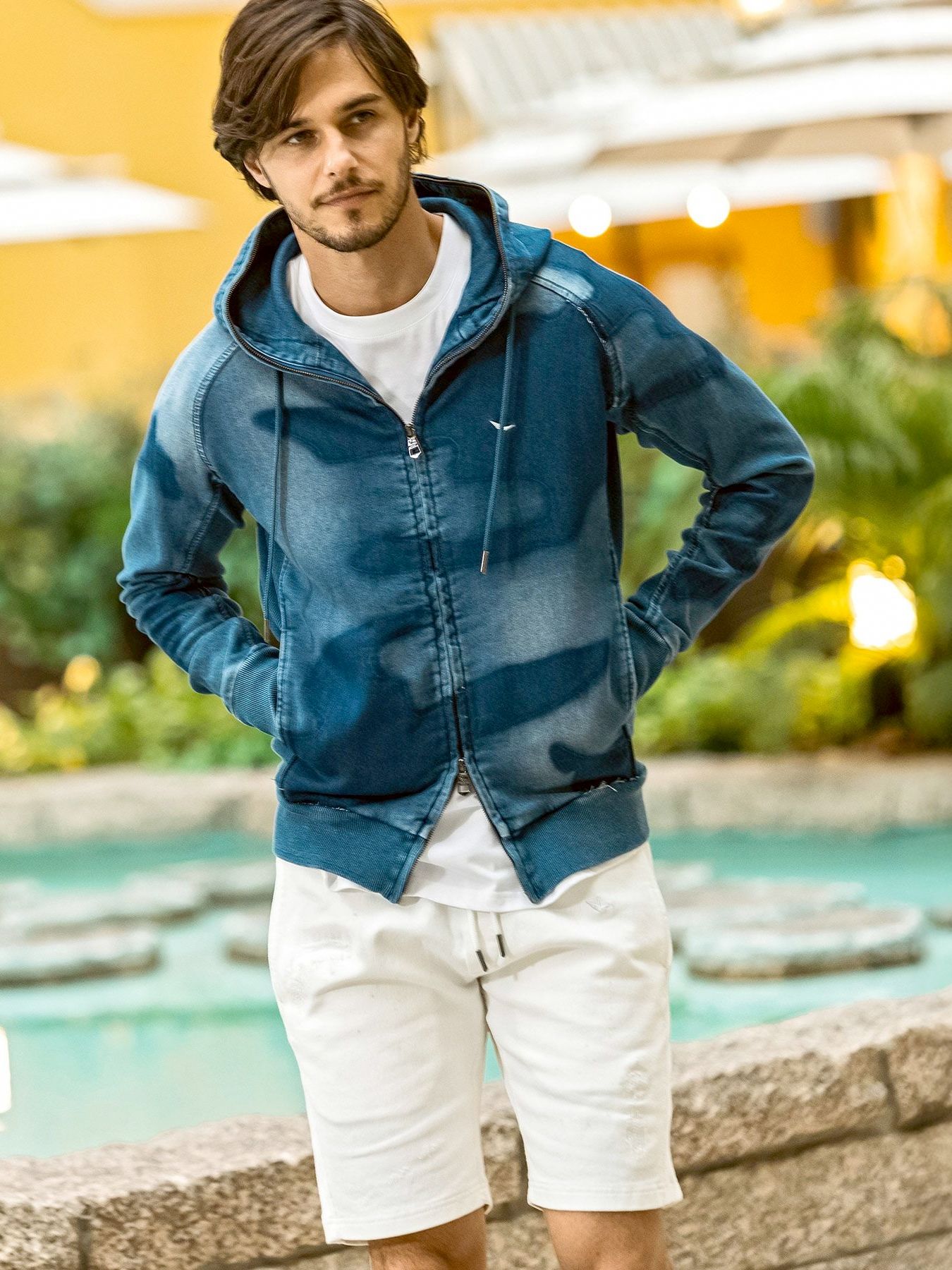 カモ柄ジョグデニムパーカー / インディゴ