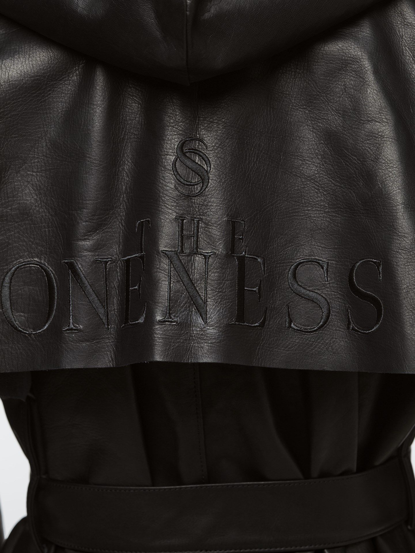 《予約品》 LeatherDrapeHoodie / レザーフードジャケット / ブラック 【THE ONENESS】