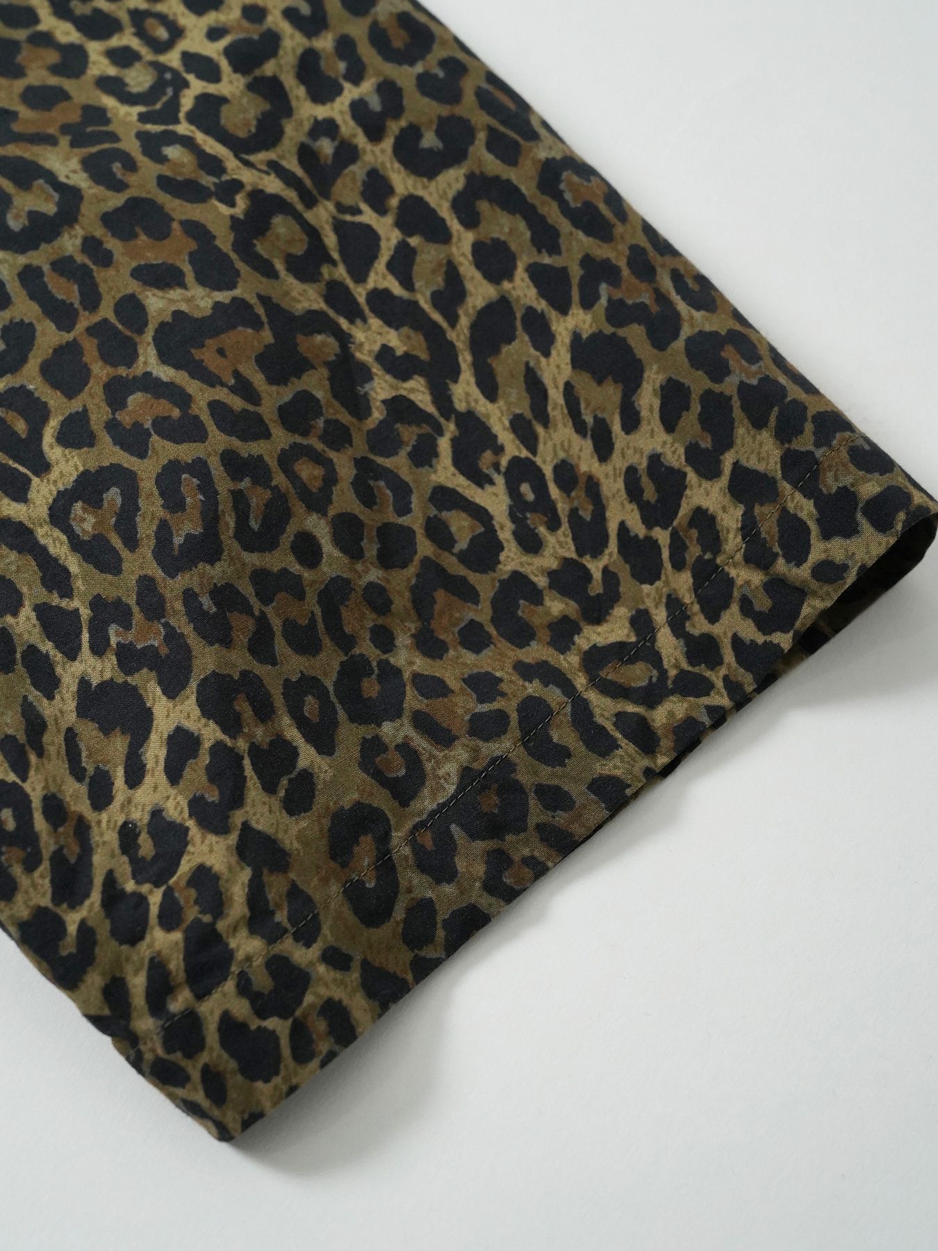 【予約品 5月6日(水) 締切】LEO-SHIRTS / レオパード柄シャツ / ベージュ系