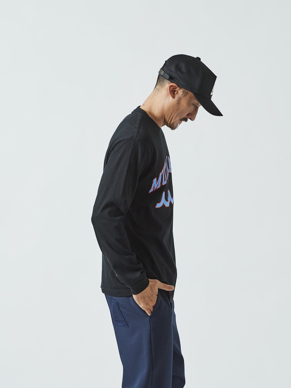 muta College Logo L/S Tee / Tシャツ / ブラック 【Acanthus×muta】