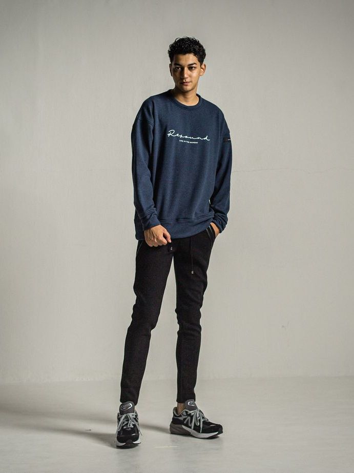 《予約9月1日18時締め》 handwriting rogo  velours fleece drop trainer  / ルーズトレーナー / ネイビー