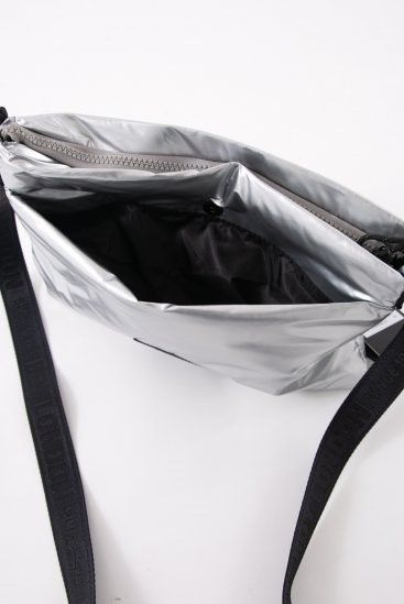 PADDING NYLON BAG ショルダーバッグ / SILVER 【BOY LONDON】