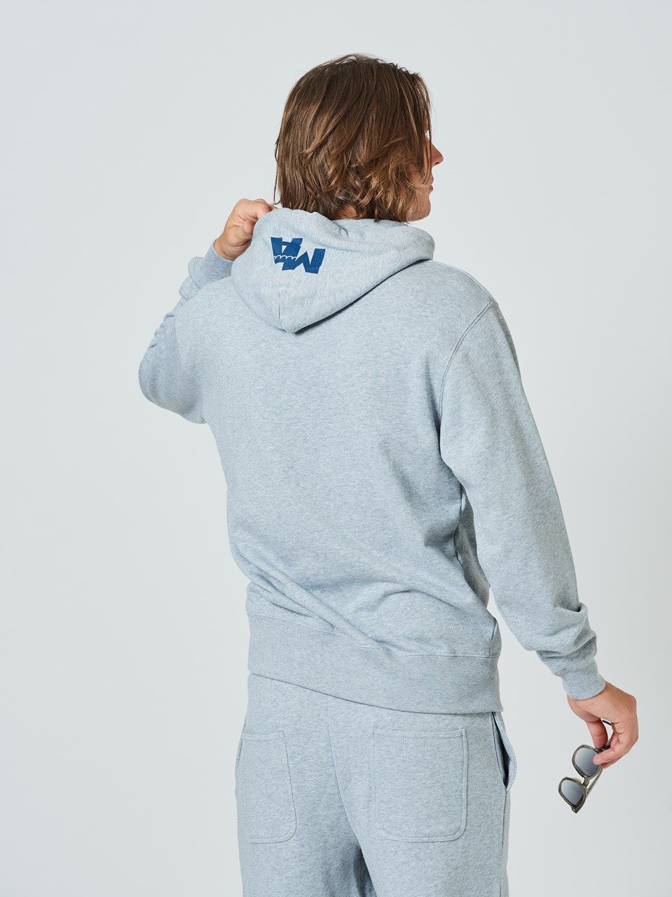 (予約品2023年10月19日18時締め) muta Script Logo Hooded Sweatshirts / フードスウェット / グレー 【Acanthus×muta】