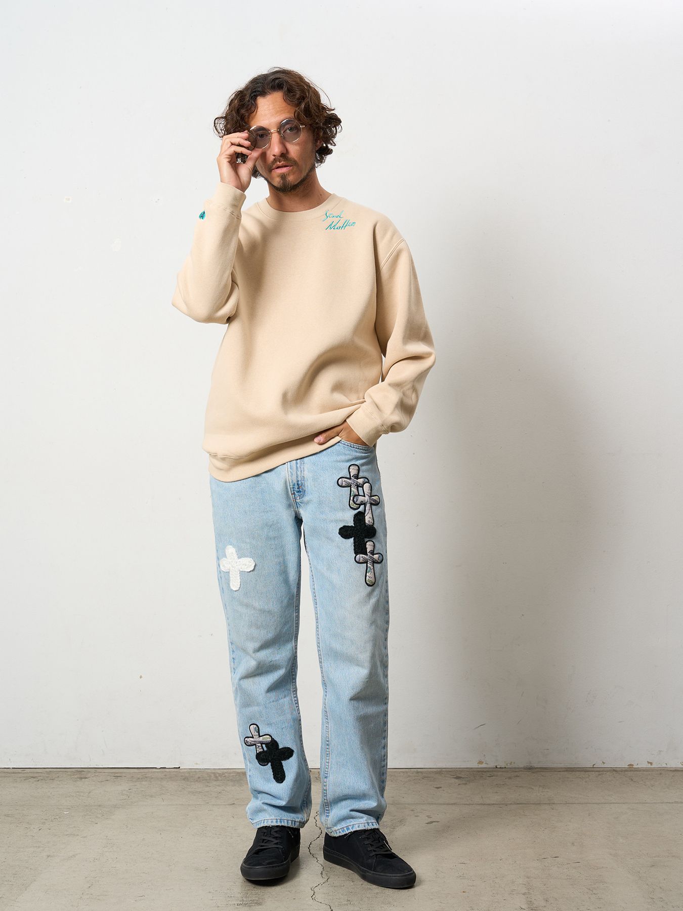 【予約品 5月8日(木) AM10時 締切】 TC裏毛起毛 スターグラムハート発泡プリント ロゴ刺繍 スウェットシャツ / ベージュ