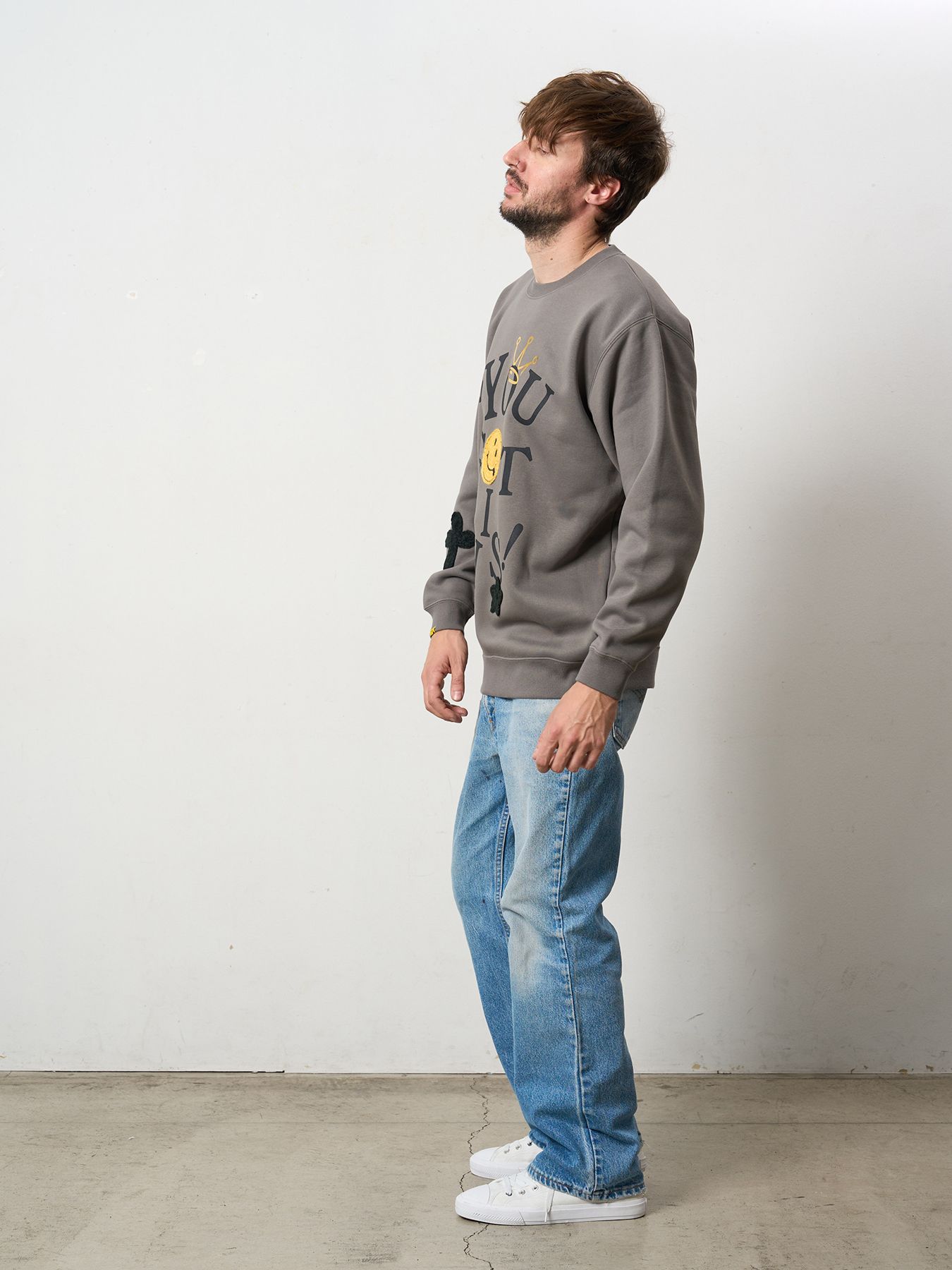 【予約品 5月8日(木) AM10時 締切】 TC裏毛起毛 YOU GOT THIS マルチパッチワークスウェットシャツ / チャコールグレー