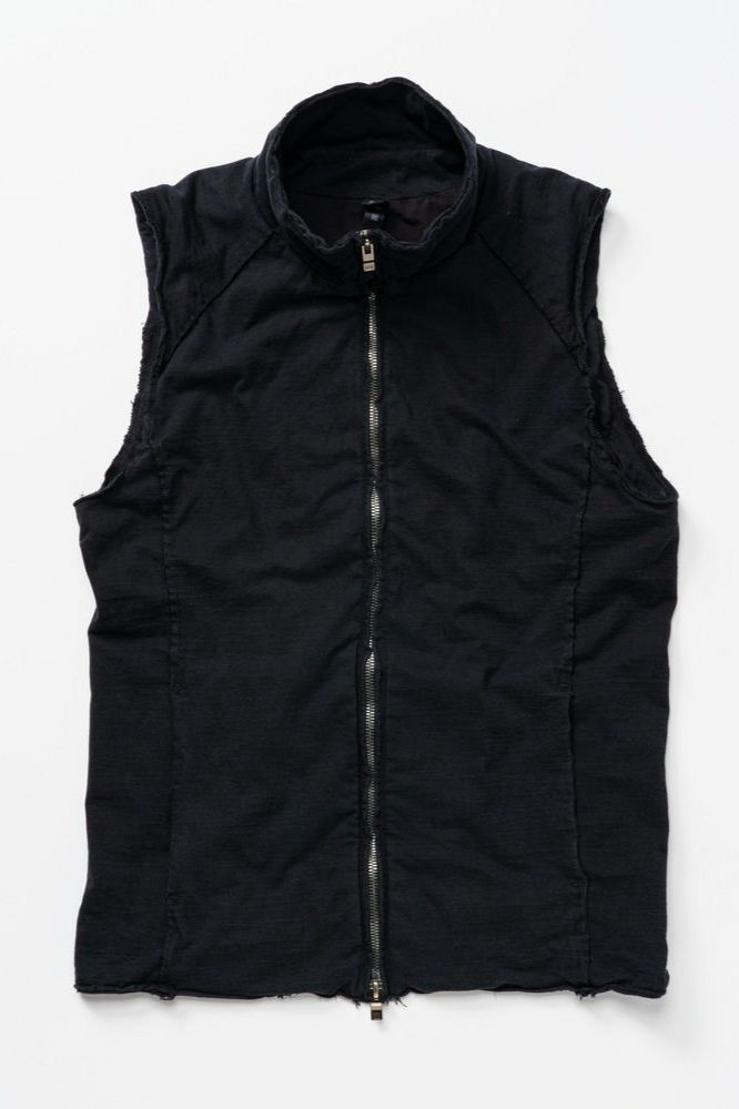 wjk - 《予約品》 cut-off stand collar vest / ブラック 【wjk】 2023年2月下旬以降入荷予定 | BRYAN