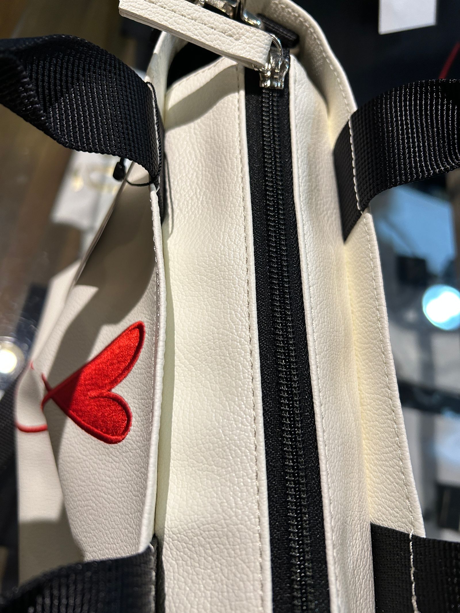 Tiphanie Shoulder バック ホワイト×レッド メゾンオノレ パリMAISON HONORE PARIS