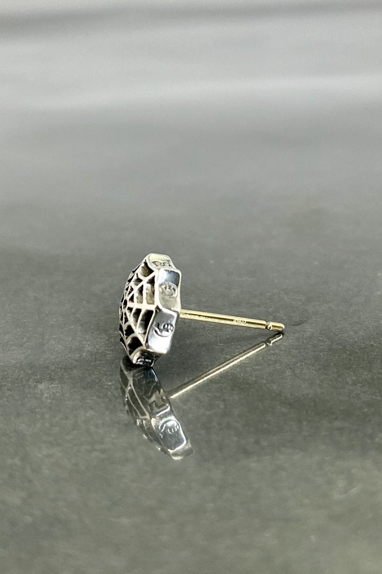《受注生産》CUT OUT SPIDER WEB STUD / カットアウトスパイダーウェブ ピアス / 注文から1～2週間後入荷予定