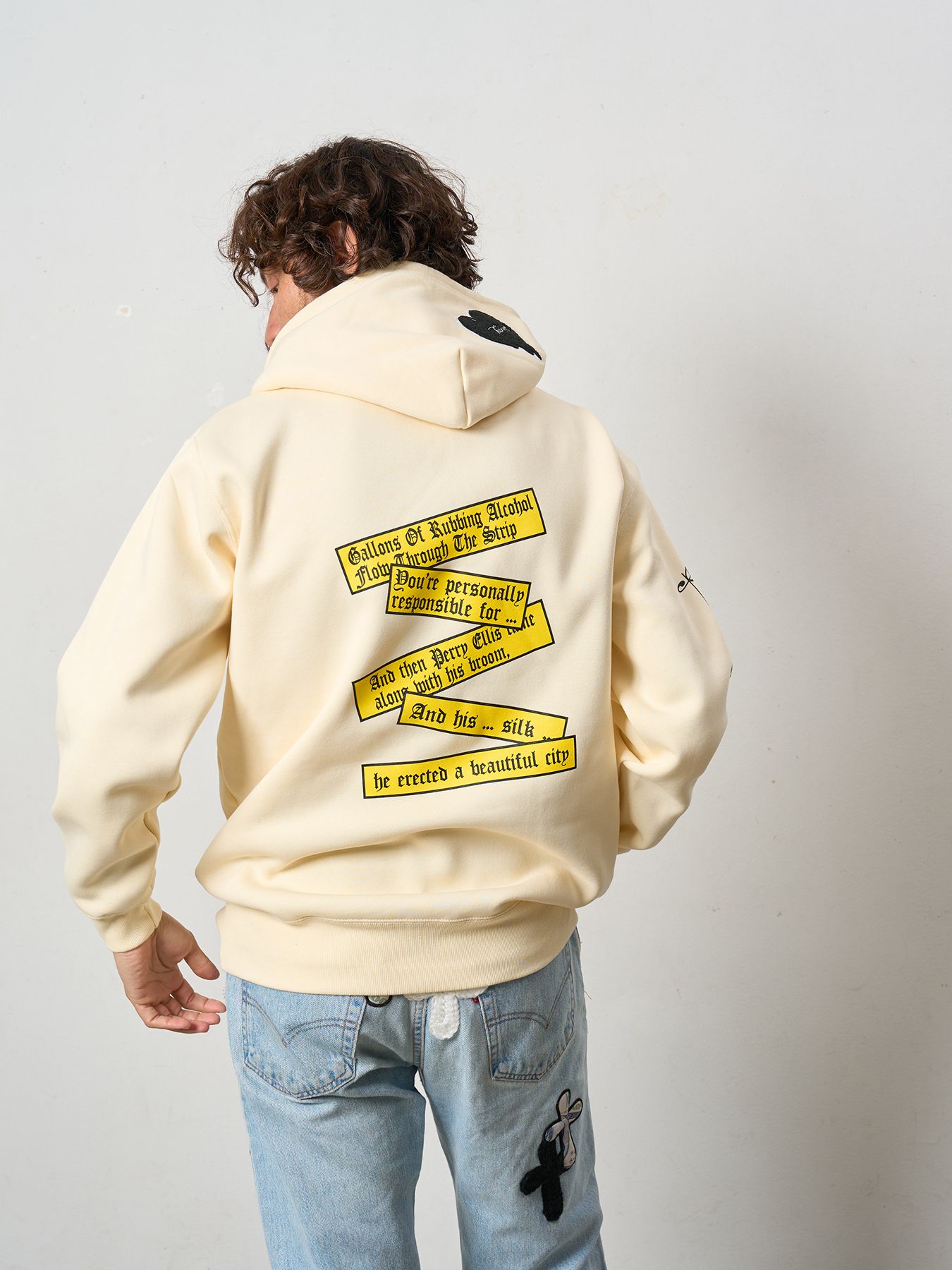 【予約品 5月8日(木) AM10時 締切】 TC裏毛起毛 リリックリボン&MUSICプリントハートサガラパッチワーク プルオーバー パーカー / ナチュラルベージュ