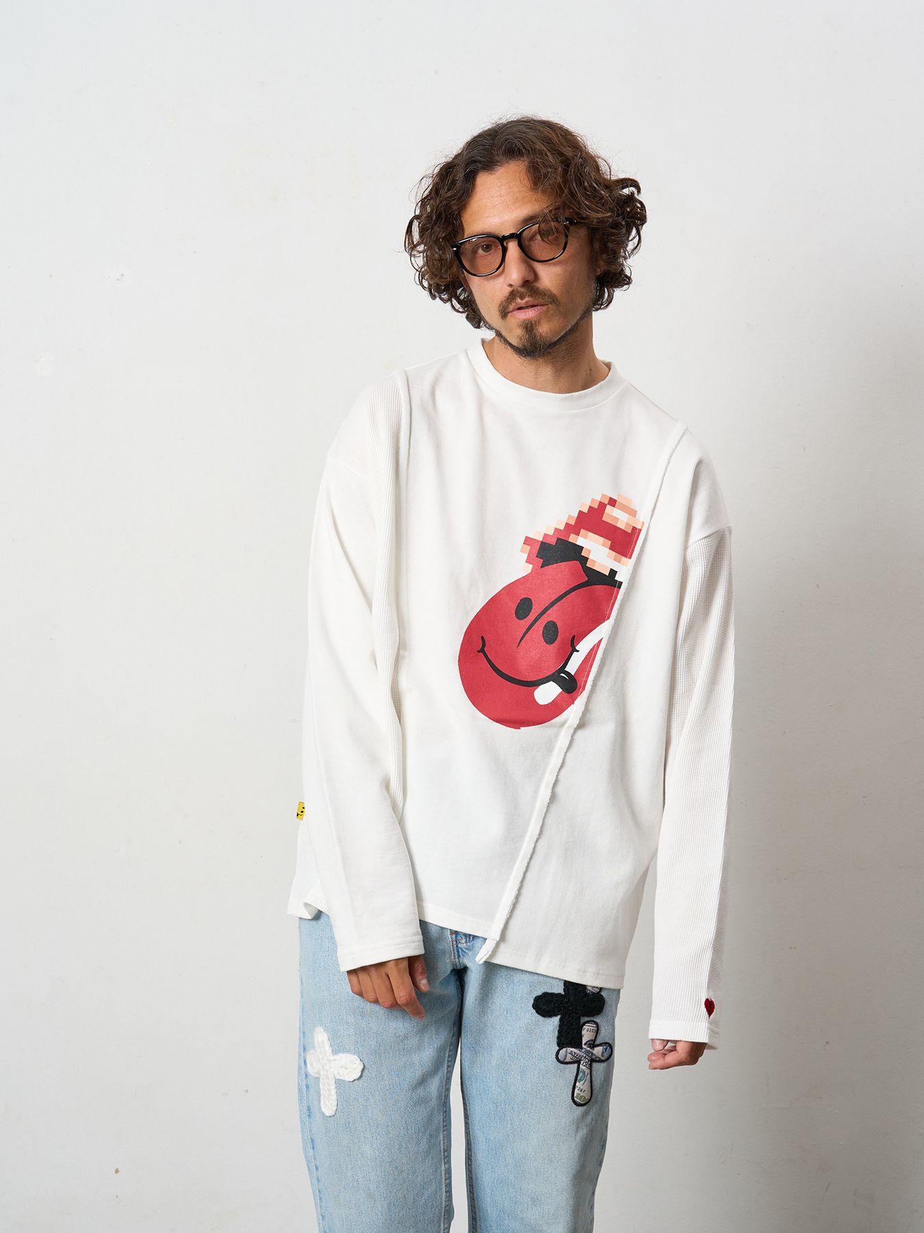 【予約品 5月8日(木) AM10時 締切】 3MIXレイヤードカットオフ モザイクプリント LS ワイドシルエットTシャツ / ホワイト