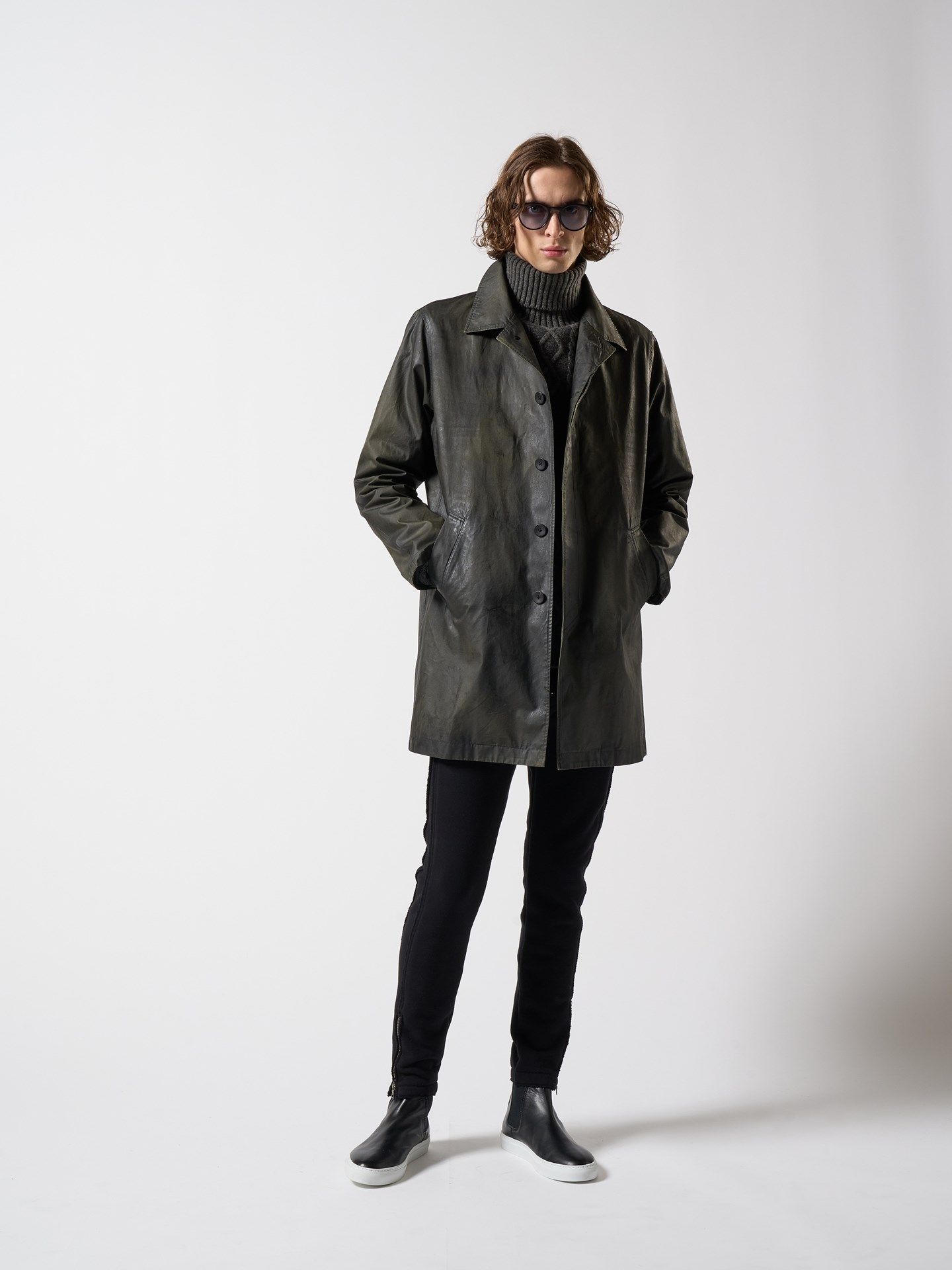 【予約品】 cow leather / ハイカットスニーカー / ブラック