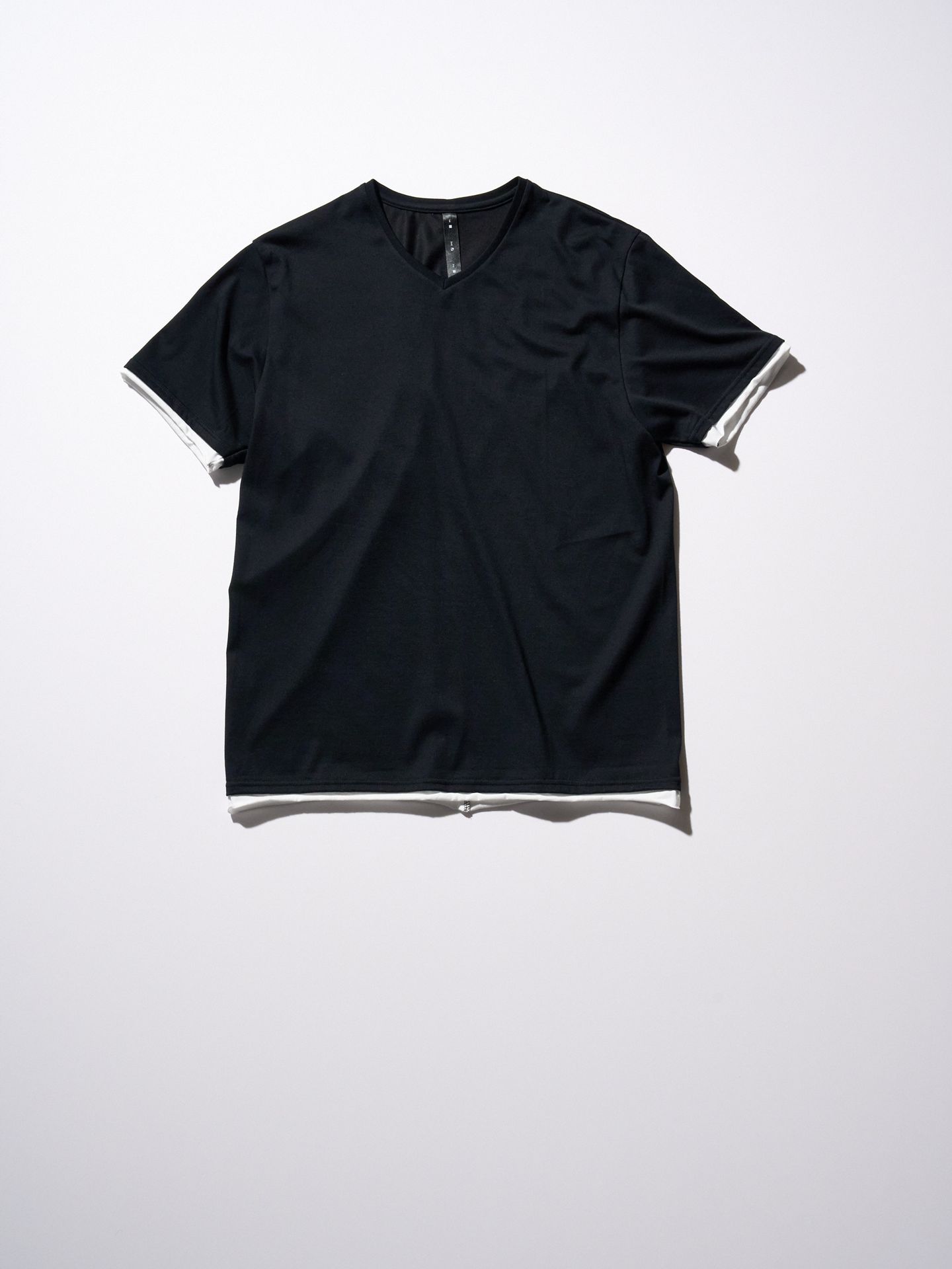【予約品9月19日 10時締め】 cool touch V-neck S/S / VネックTシャツ / ブラック