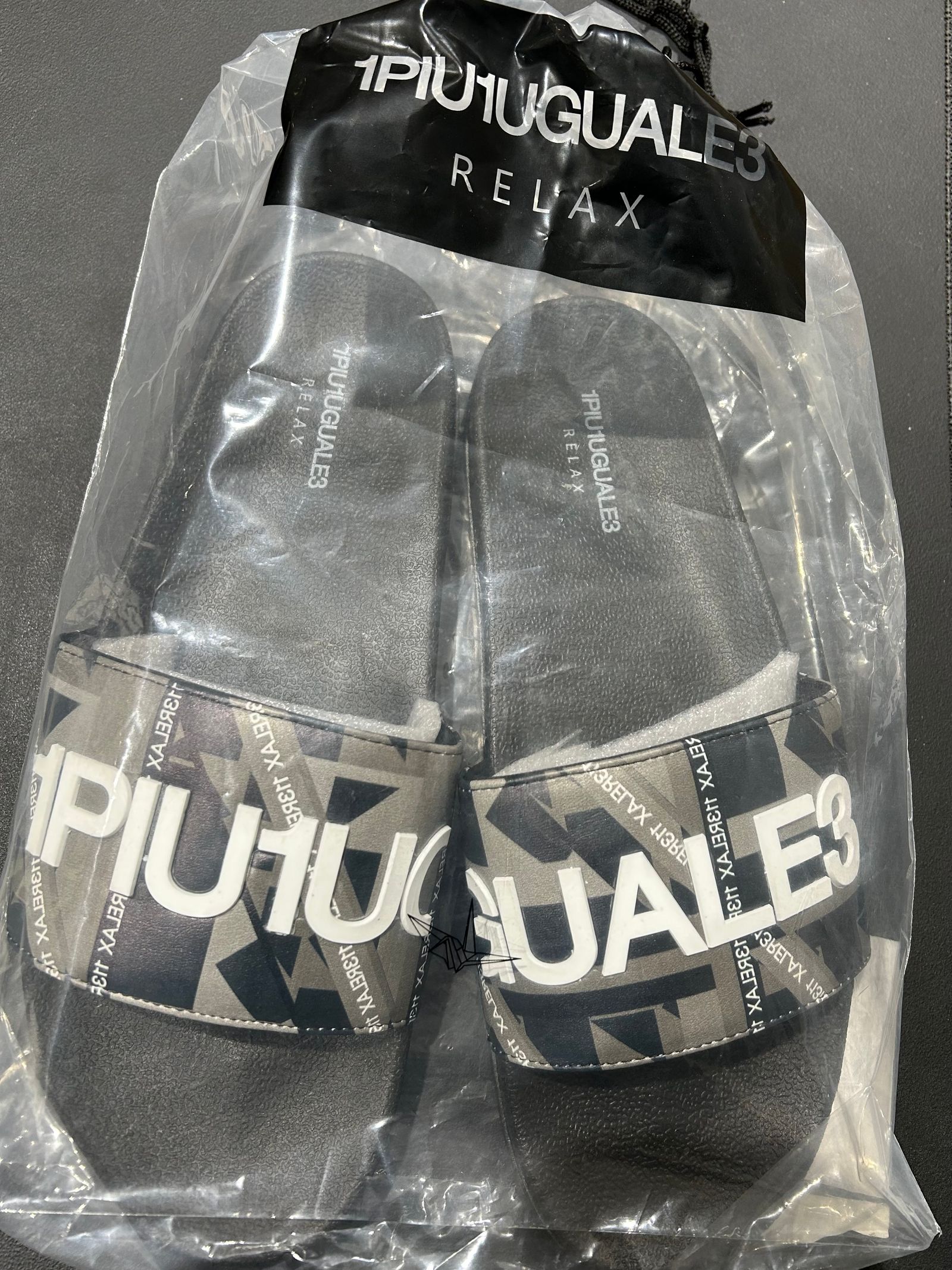 1PIU1UGUALE3 RELAX(ウノピゥウノウグァーレトレ リラックス) ジオメトリック シャワーサンダル  【1PIU1UGUALE3 RELAX】