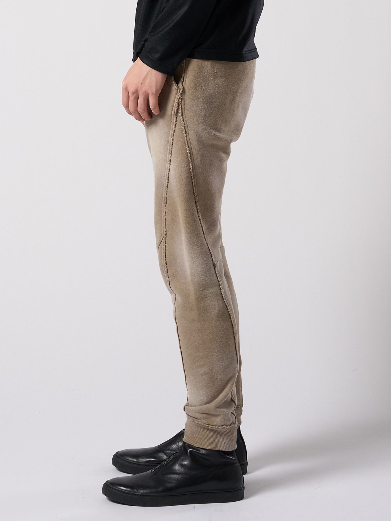 【予約品 4月19日(日) 18時締切】fade switching rib sweat pants / フェードスイッチング リブスウェットパンツ / フェードベージュ