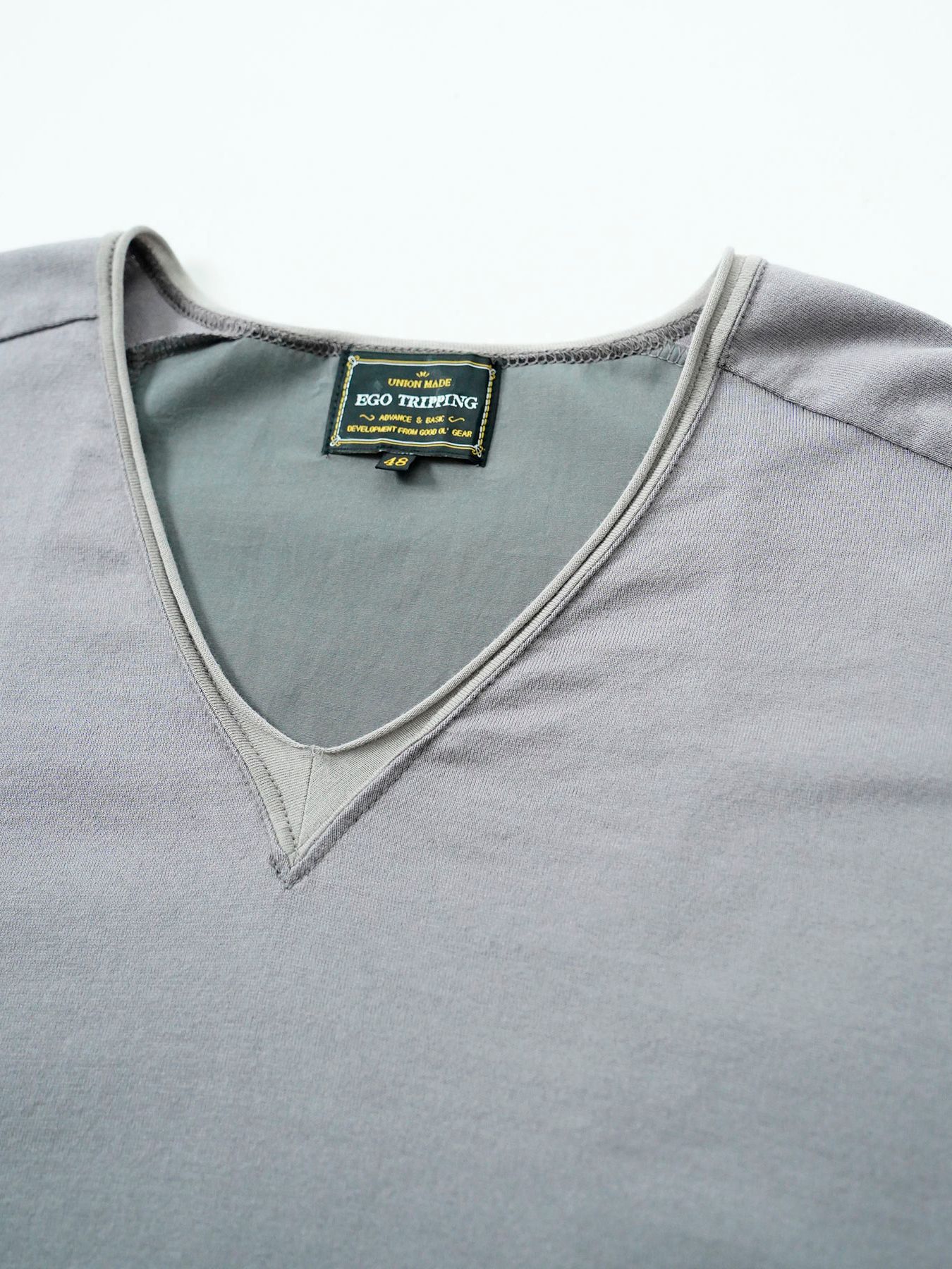 【予約品 11月9日(月) 締切】DUALTEXTEE / 切り替え VネックTシャツ / グレー