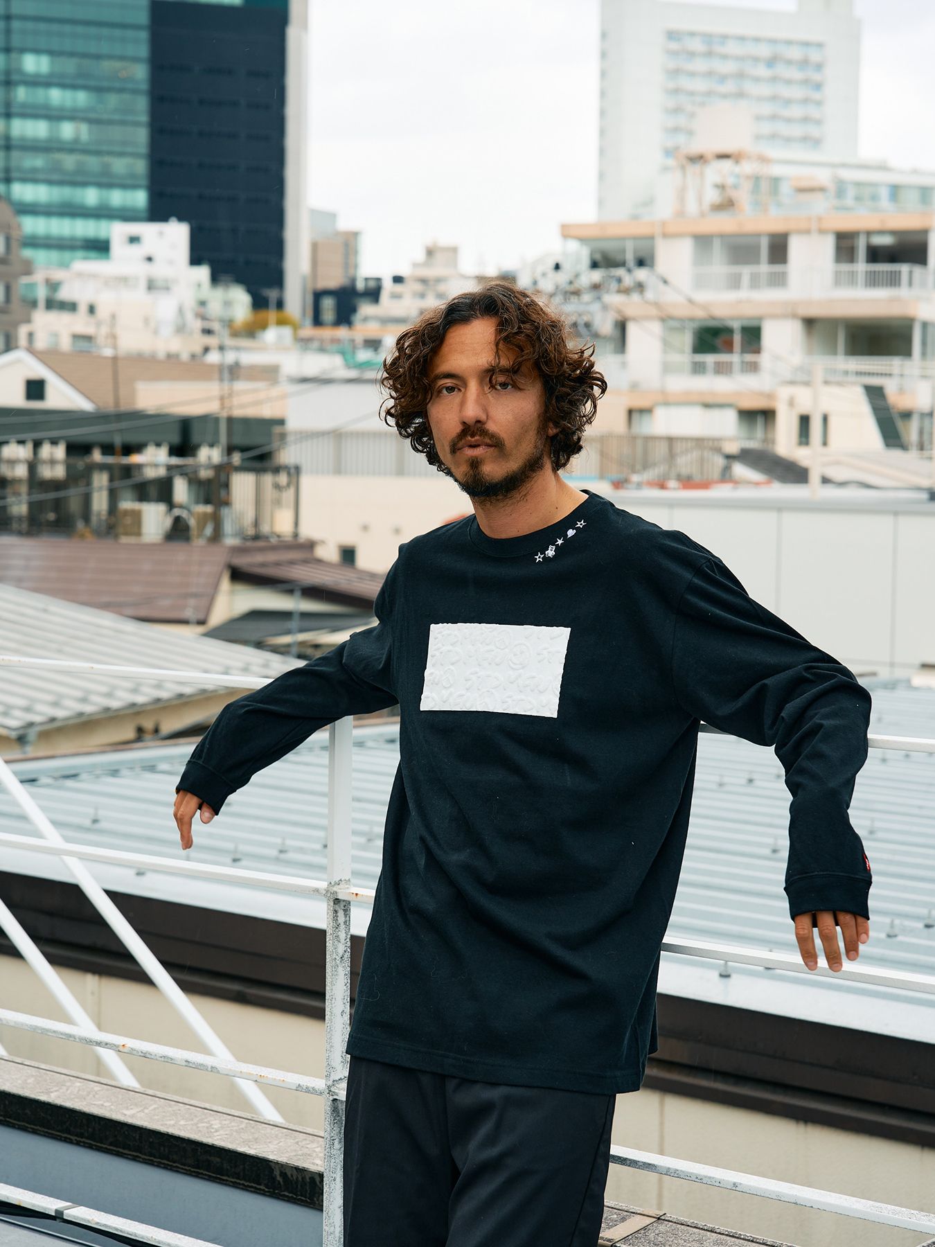 【予約品 5月8日(木) AM10時 締切】 5.6ozコットン天竺 ボックスロゴ発泡プリントLS Tシャツ / ブラック