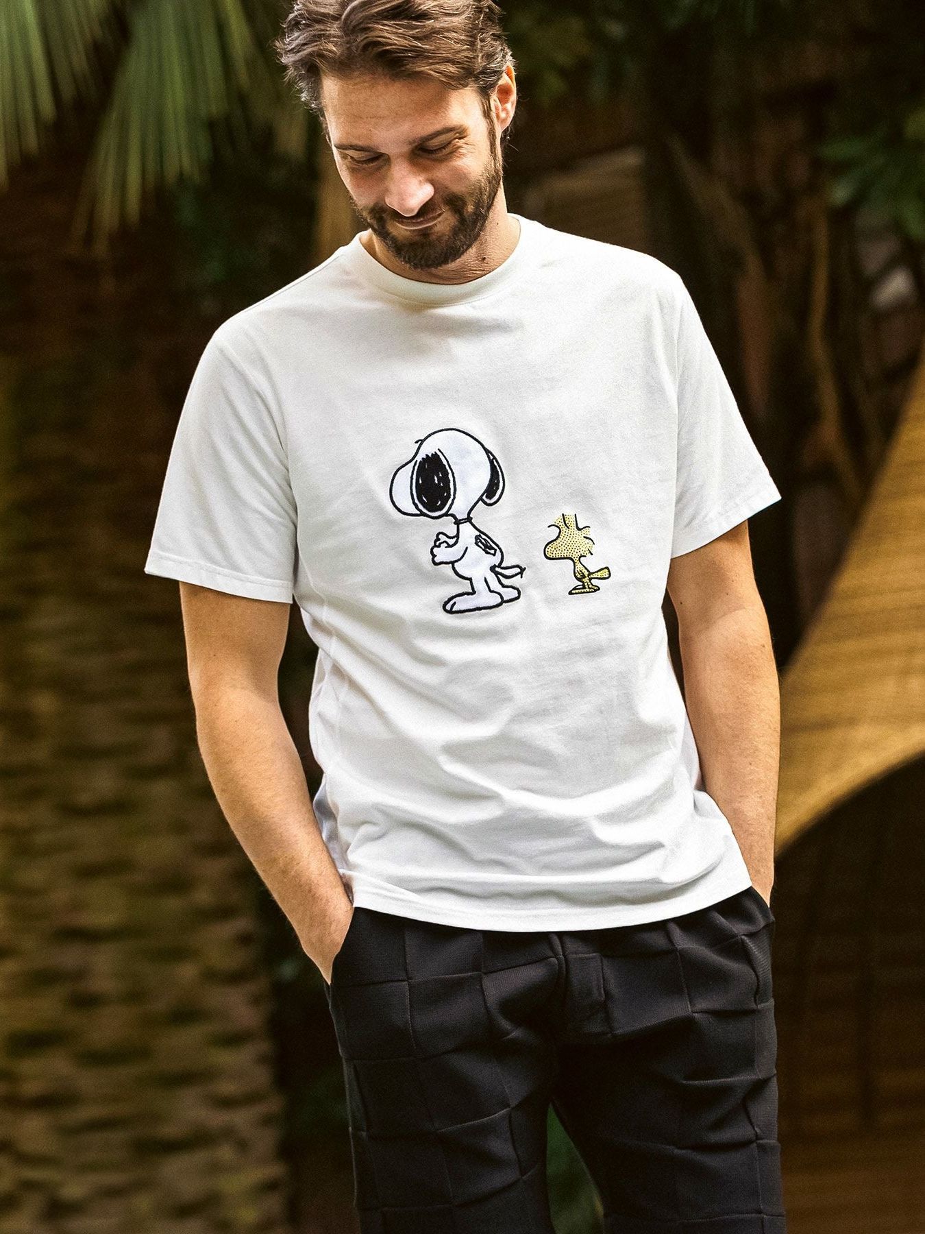 《スヌーピー コラボ》ラインストーン SNOOPY & WOODSTOCK 半袖Tシャツ / ホワイト【PEANUTS × 1PIU1UGUALE3 RELAX】