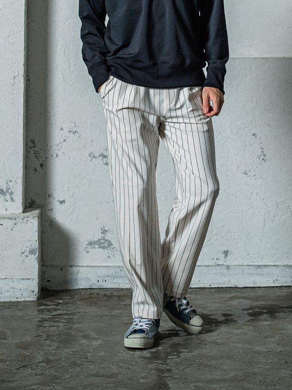 《予約11月17日19時締め》 CHRIS EASY WIDE TUCK PANTS / ワイドタックパンツ / ホワイト・ストライプ