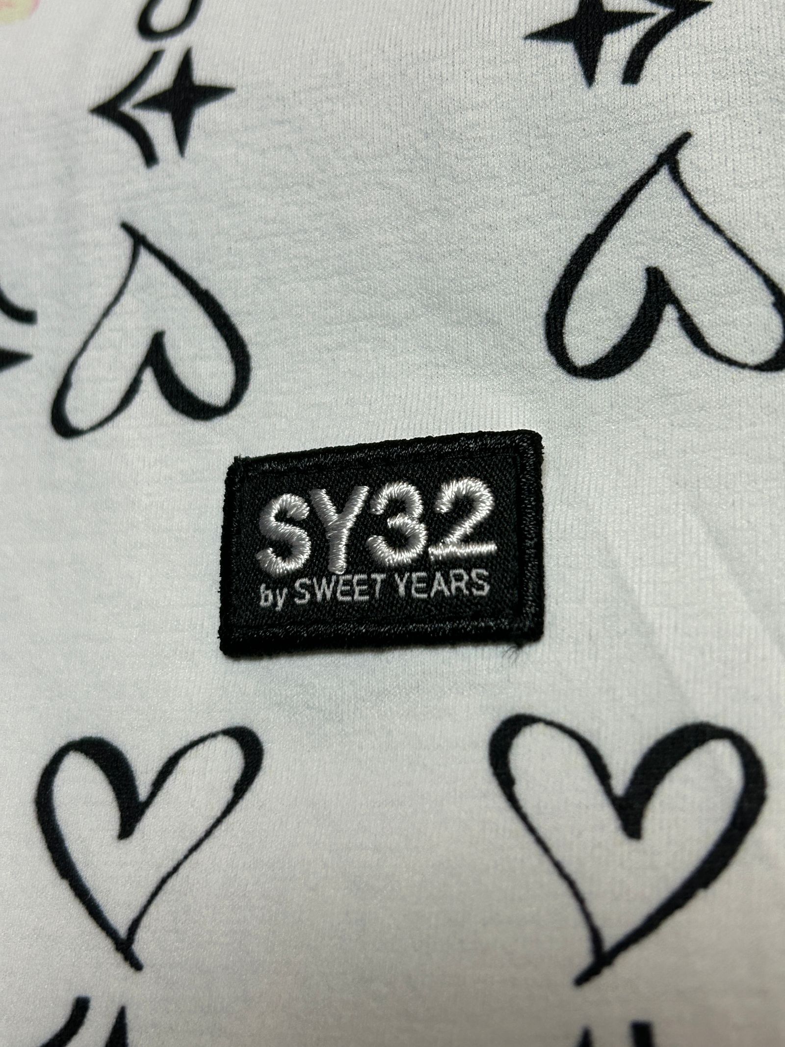 BANDANNA GRAPHIC TEE  ホワイト【SY32 by SWEET YEARS 】