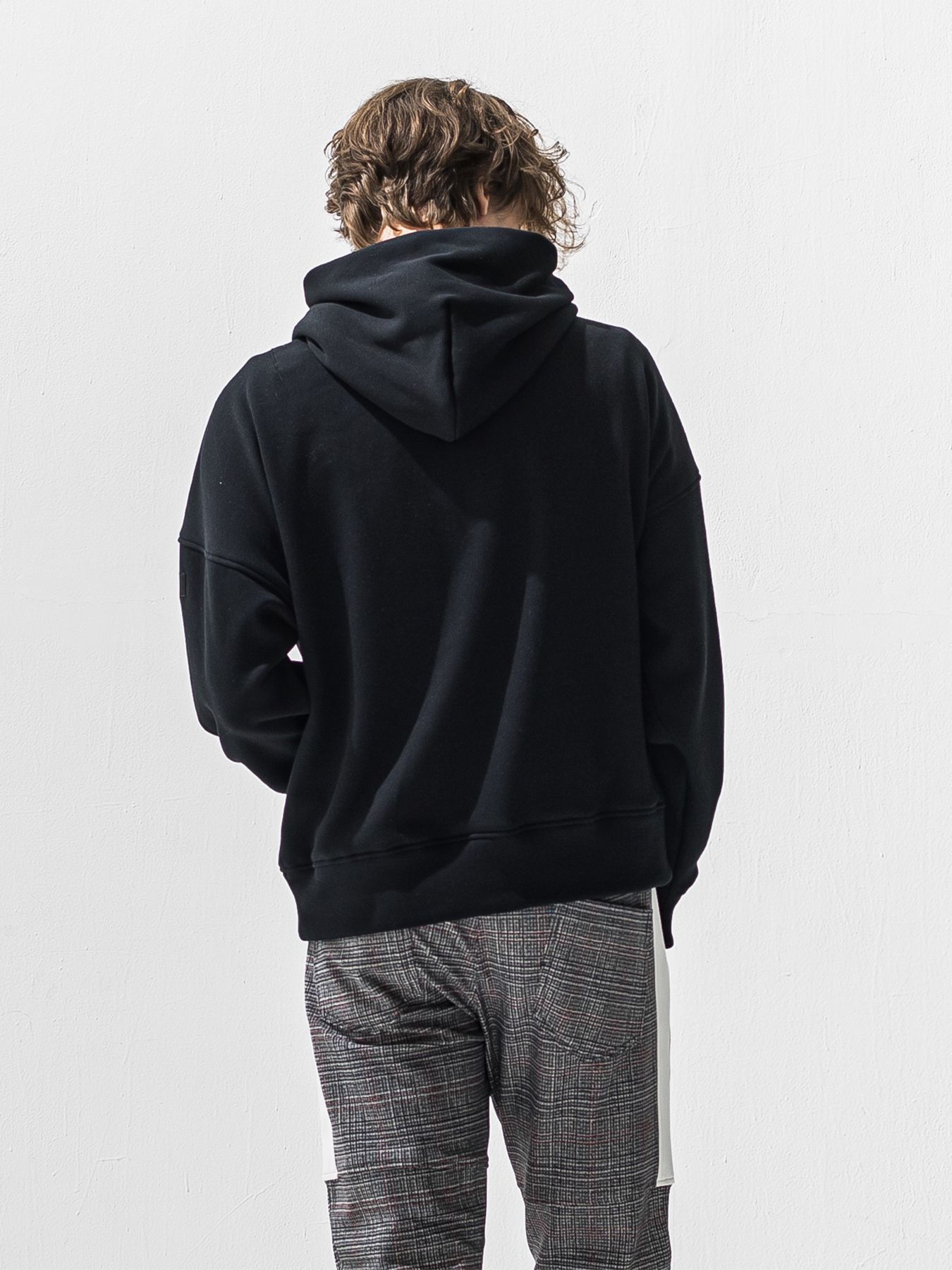 【予約品 9月6日(日) 締切】RC VELOURS FLEECE HOODIE / RCレザーワッペン 裏起毛 ルーズフーディー / ブラック