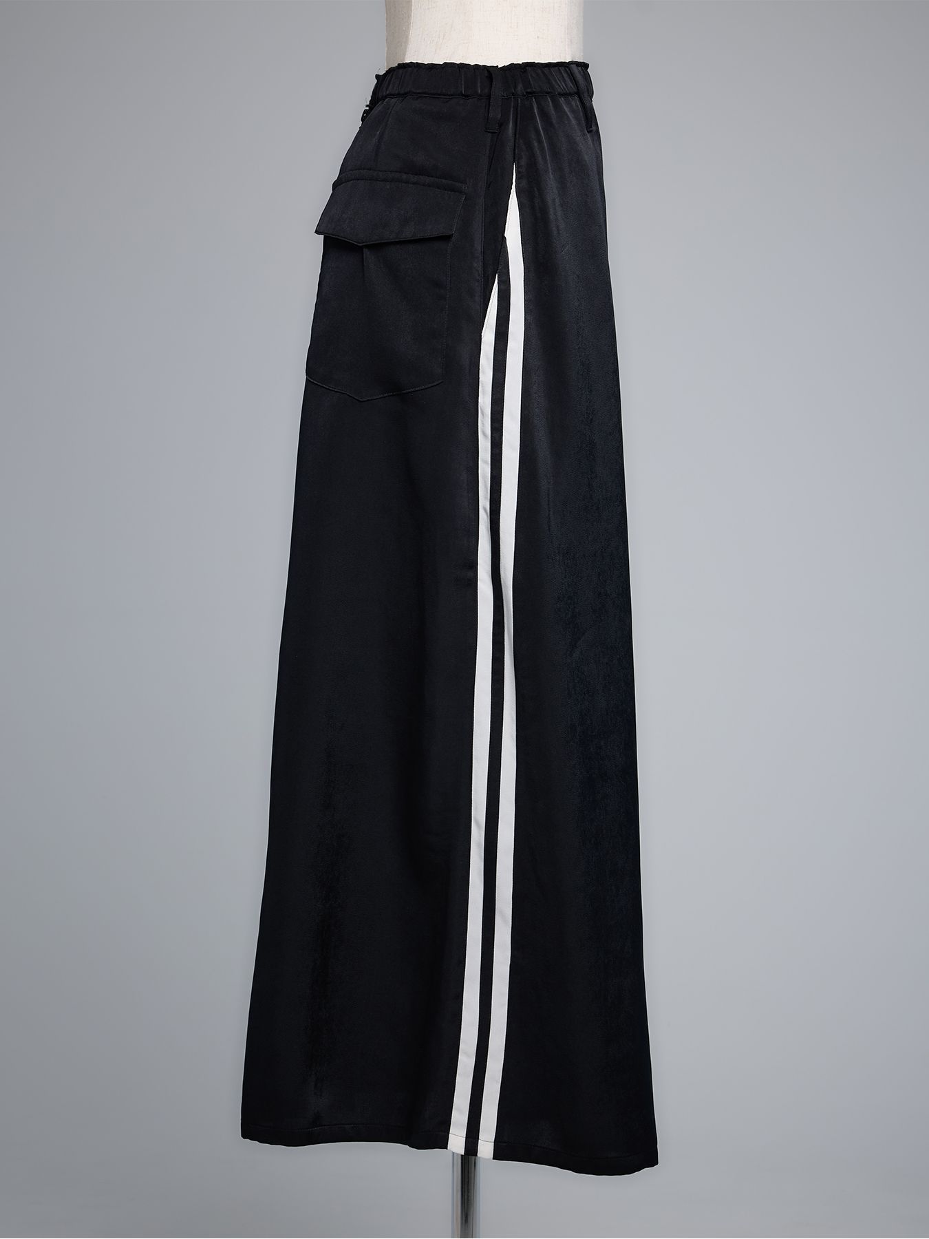 【予約品 5月18日(日) 締切】Line Skirt / ラインスカート / ブラック&ホワイトライン