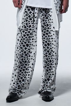 《予約品》 EasyFlareSlacks / ホワイトレオパード 【kiryuyrik】 2023年3月以降入荷予定