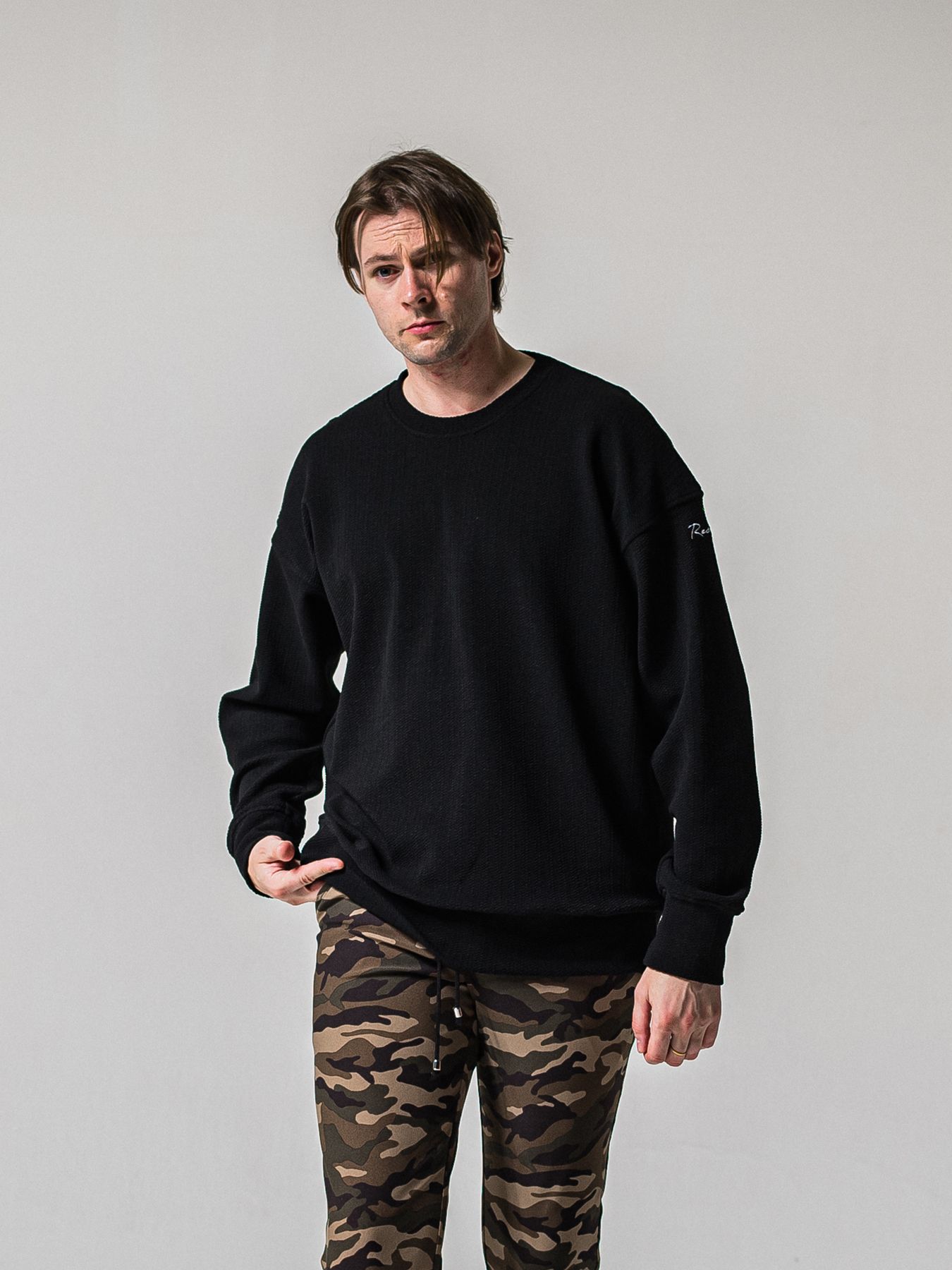 【予約品 11月16日(日) 締切】BLISTER TRAINER / ブリスターニット トレーナー  / ブラック